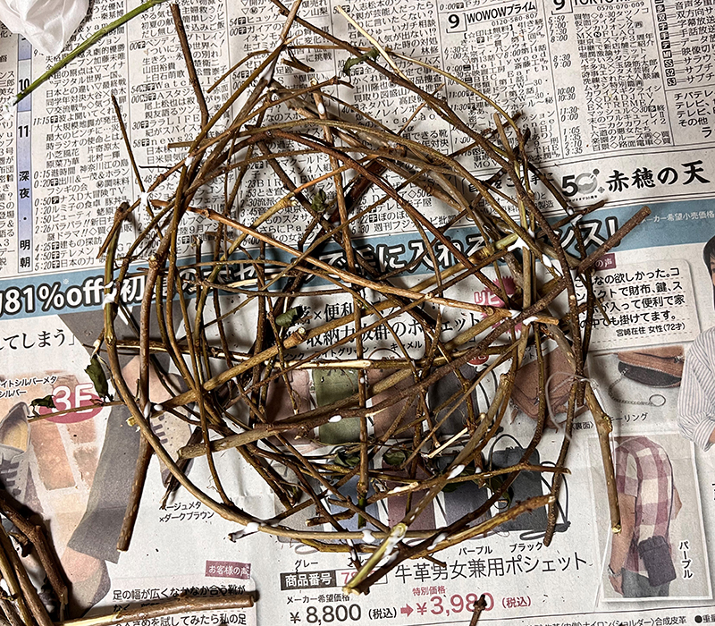 職員が作った巣台