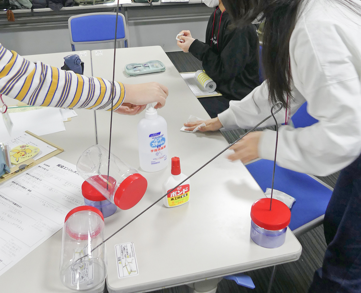 キンカジューの給餌器