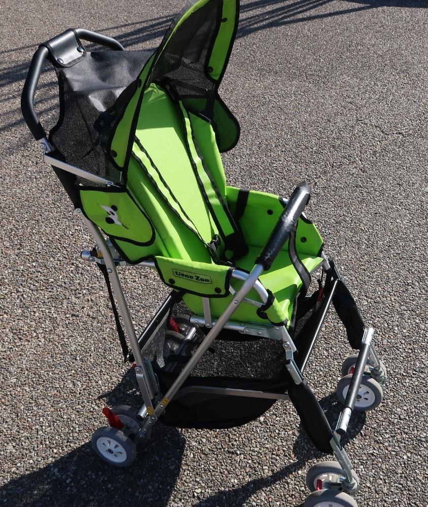 ベビーカー貸出のポスター