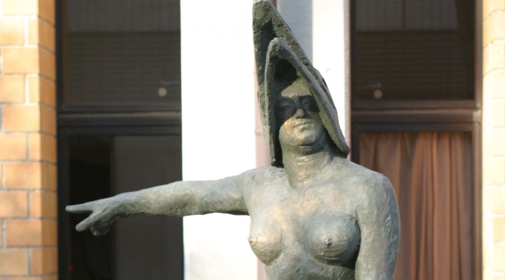 烏の母親　舞踊