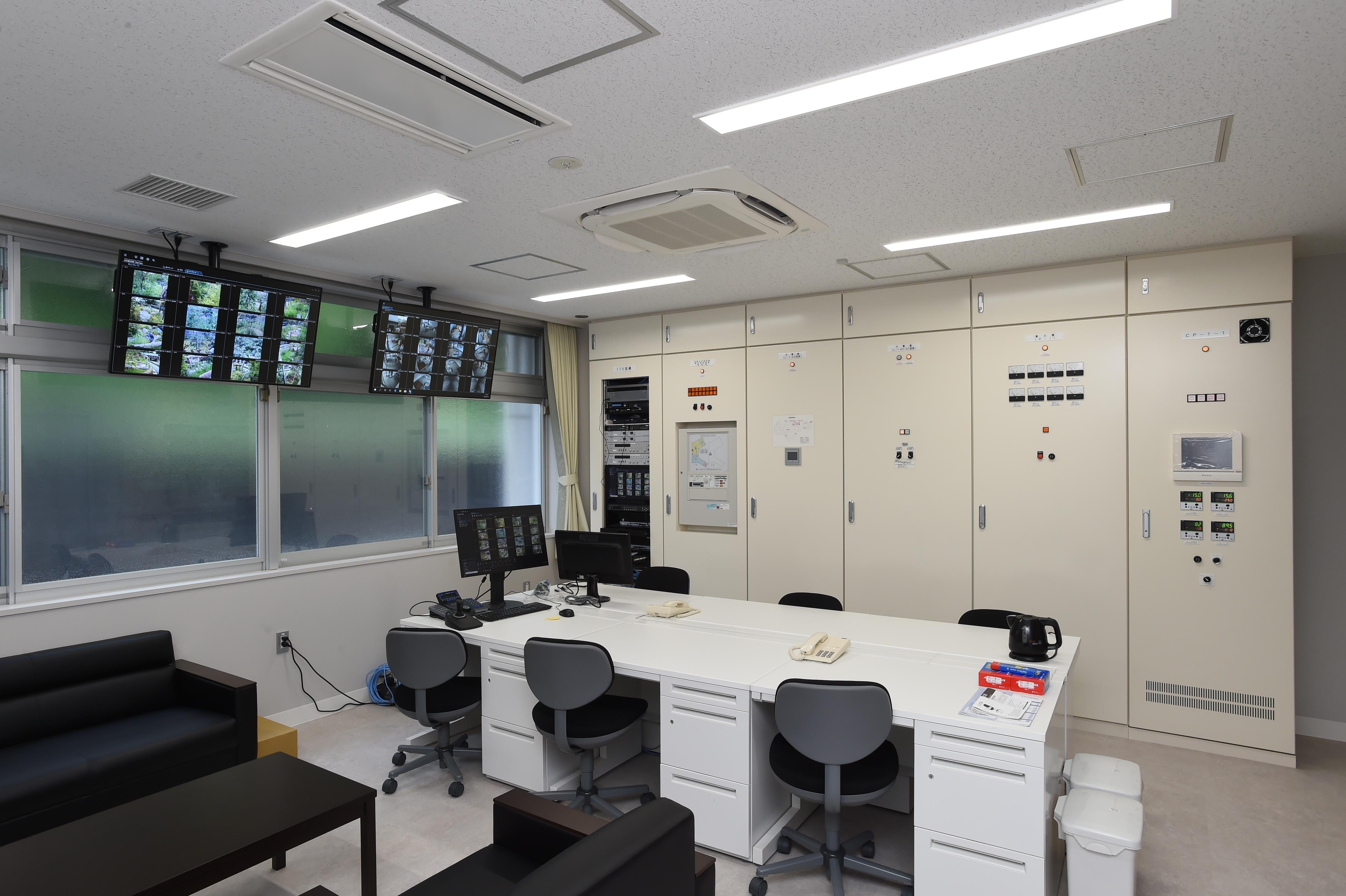 モニター室